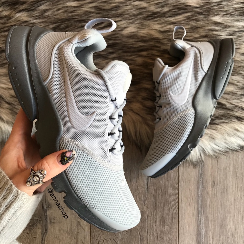 NWT🐺Nike Presto fly grey on grey